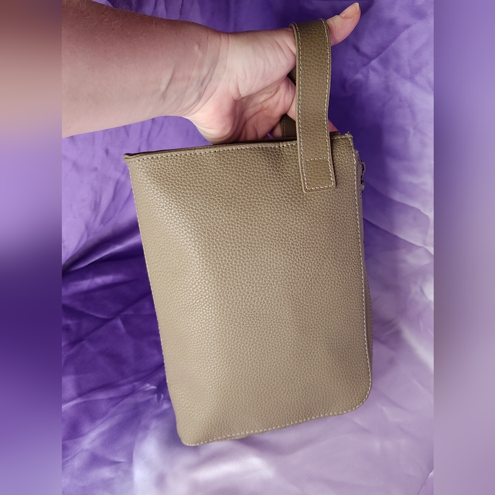 EUC BVLGARI Parfums large travel wristlet